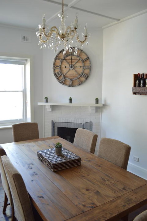 Two Cow Cottage Bed & Breakfast - Tourism Noosa 12