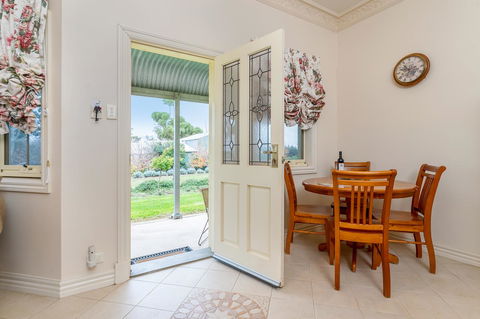 Barossa Vineyard Cottages - Tourism Noosa 19