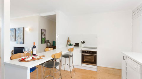 Victor Apartments - Tourism Noosa 17
