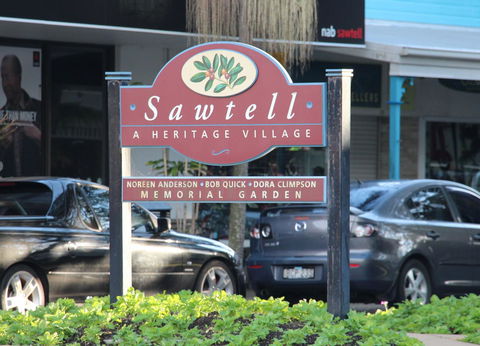 Boatsheds - Tourism Noosa 11