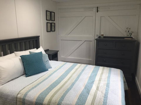 Boatsheds - Tourism Noosa 3