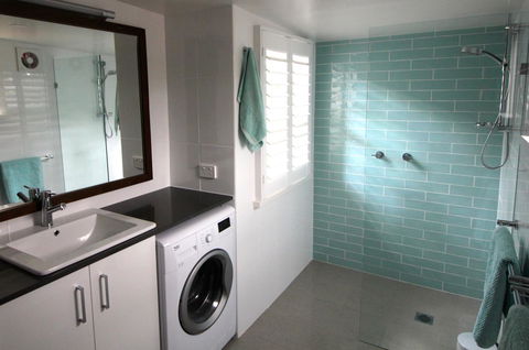 Boatsheds - Tourism Noosa 7