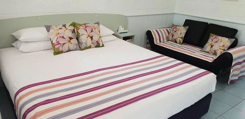 Arcadia Motel - Tourism Noosa 0