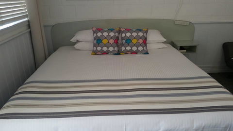 Arcadia Motel - Tourism Noosa 2