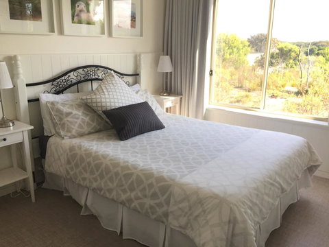 White Sands Holiday Retreat - Tourism Noosa 24