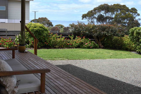 Admirals Inn - Tourism Noosa 24