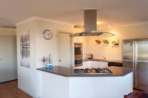 Admirals Inn - Tourism Noosa 28