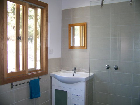 Mallee Bark Retreat - Tourism Noosa 8