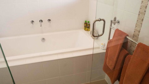 Rezare House Bed & Breakfast - Tourism Noosa 22