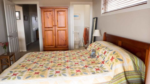 Rezare House Bed & Breakfast - Tourism Noosa 14