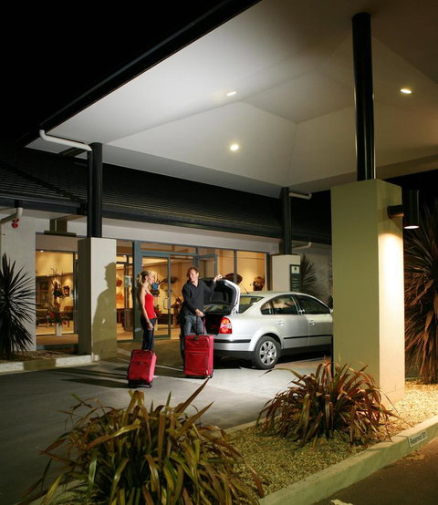 Lady Bay Hotel - Tourism Noosa 8