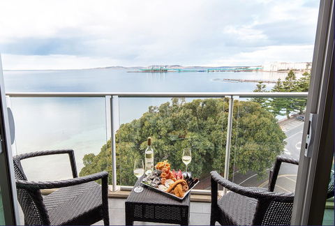 Port Lincoln Hotel - Tourism Noosa 13