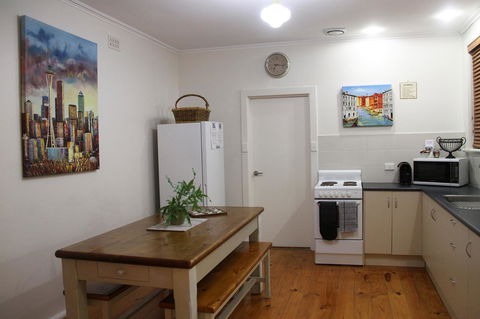 Grace Cottage - Tourism Noosa 8
