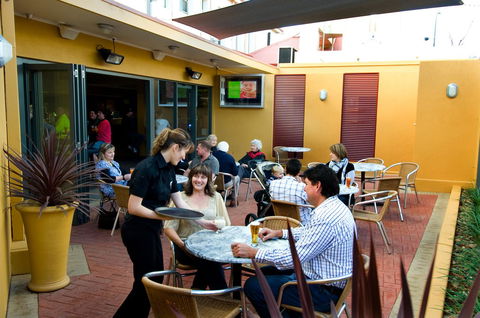 Loxton Community Hotel Motel - Tourism Noosa 13