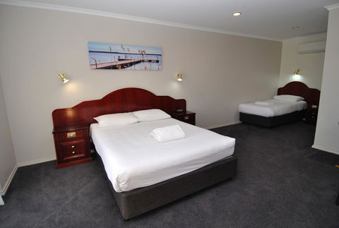 Hilton Beachfront Motel - Tourism Noosa 41
