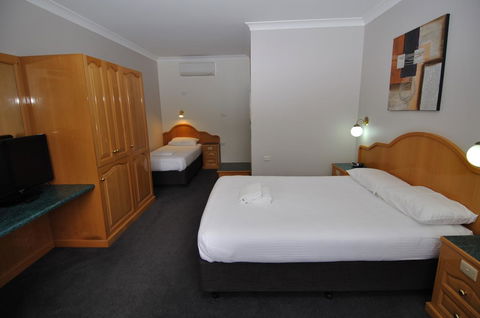 Hilton Beachfront Motel - Tourism Noosa 36