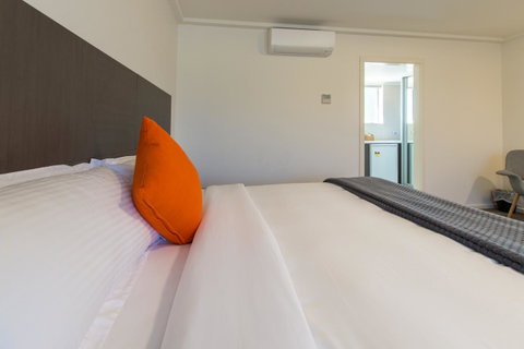 Mick O\'Sheas - Tourism Noosa 15