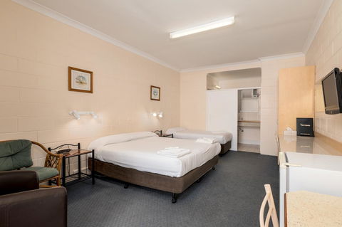 Blue Seas Motel - Tourism Noosa 1