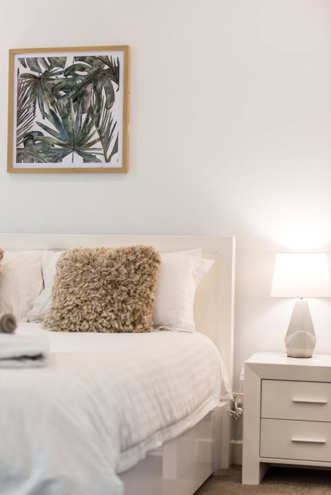 Beachside Luxury & Comfort, Ocean Views In Glenelg - Tourism Noosa 13