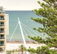 Beachside luxury  comfort ocean views in Glenelg - Tourism Noosa