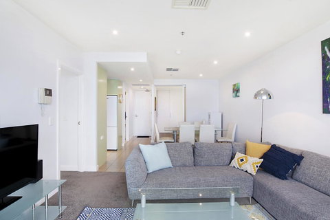 Beachside Luxury & Comfort, Ocean Views In Glenelg - Tourism Noosa 10