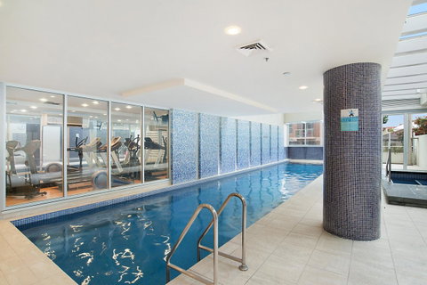 Beachside Luxury & Comfort, Ocean Views In Glenelg - Tourism Noosa 5
