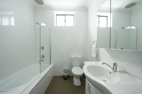 City Centre Motel Hotel - Tourism Noosa 29