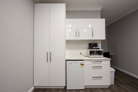 City Centre Motel Hotel - Tourism Noosa 24