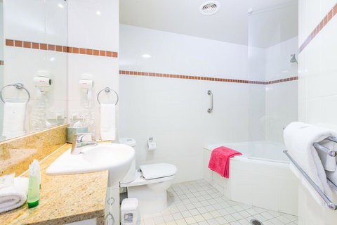 Ramada Resort By Wyndham Shoal Bay - Tourism Noosa 21