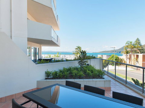 Ramada Resort By Wyndham Shoal Bay - Tourism Noosa 4