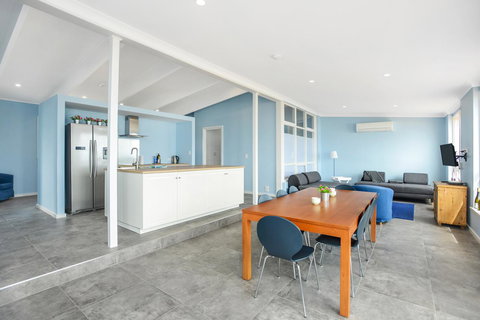 Salomon Sea Haus - Sellicks Beach - C21 SouthCoast Holidays - Tourism Noosa 9