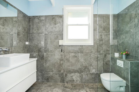 Salomon Sea Haus - Sellicks Beach - C21 SouthCoast Holidays - Tourism Noosa 6