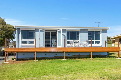 Salomon Sea Haus - Sellicks Beach - C21 SouthCoast Holidays - Tourism Noosa 19