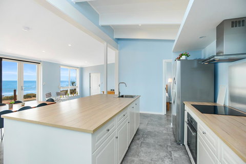 Salomon Sea Haus - Sellicks Beach - C21 SouthCoast Holidays - Tourism Noosa 8