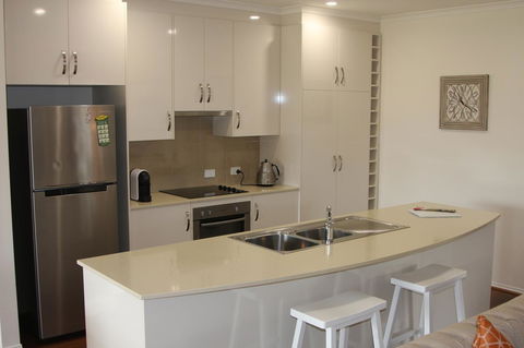 C And C Tanunda - Tourism Noosa 2
