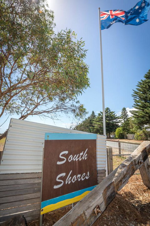 South Shores Yellowfin Villa 96 - South Shores Normanville - Tourism Noosa 2