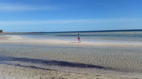 Seafront Shack - Tourism Noosa 9