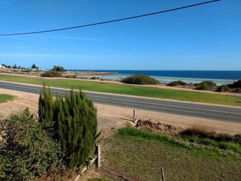 Seafront Shack - Tourism Noosa 0