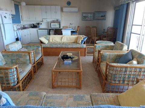 Seafront Shack - Tourism Noosa 7