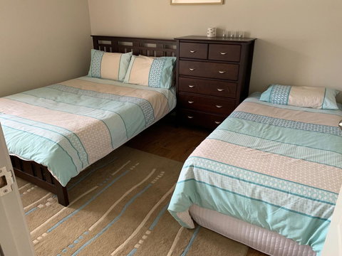 Waterfront On Osprey - Tourism Noosa 19