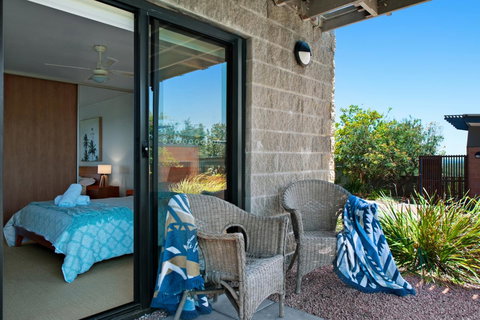 One Mile Retreat - Tourism Noosa 8