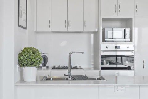 Views On Surflen - Tourism Noosa 1