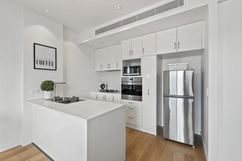 Views On Surflen - Tourism Noosa 3