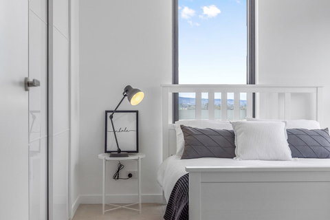 Views On Surflen - Tourism Noosa 6