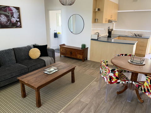 Sunshine Four - Tourism Noosa 0