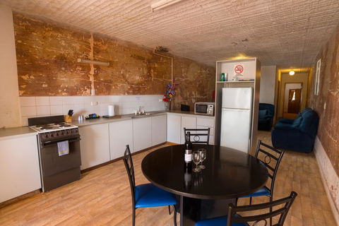 Desert View Apartments - Tourism Noosa 1
