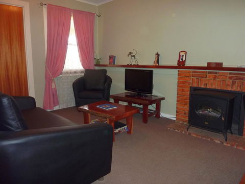 Ruby\'s Cottage - Tourism Noosa 3