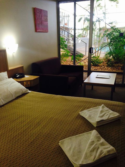 Nightcap At Roxby Downs - Tourism Noosa 1