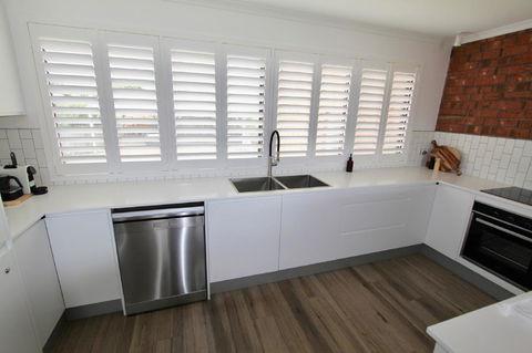 Southern Sands\' Beachfront Apartment - Tourism Noosa 8