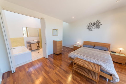 South Shores Villa 52 - Tourism Noosa 17